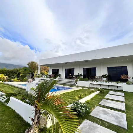 Sondela Lambug Room1 Pool Mountain View