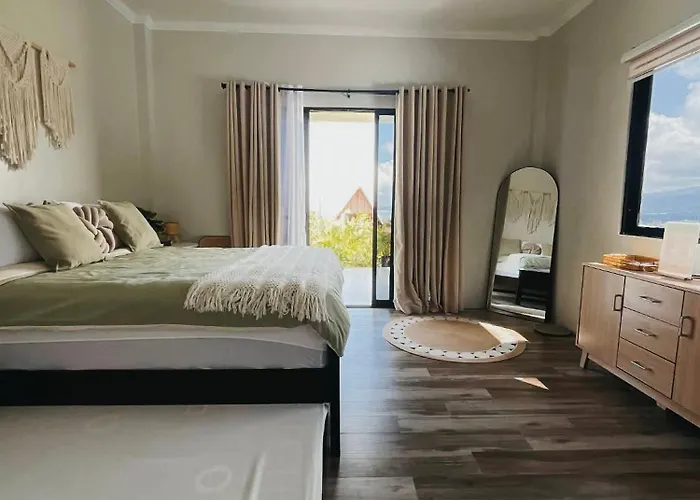 Sondela Lambug 3br Exclusive バディアン